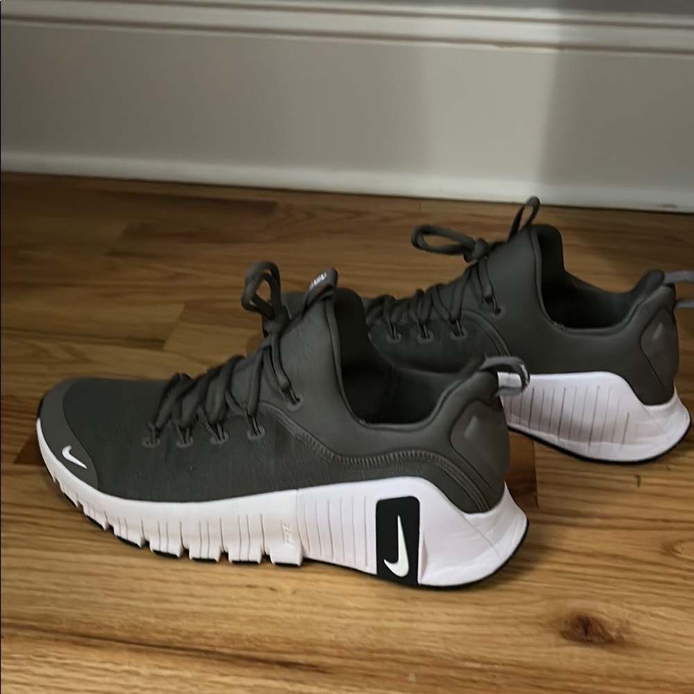 Nike Free Men's Metcon 6 Pewter (gray+green) Size 11